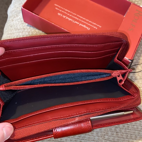 ❤️NWT Rolfs’ Red Spacious & Large Genuine Leather Wallet w/Severo Compartments - Picture 14 of 16